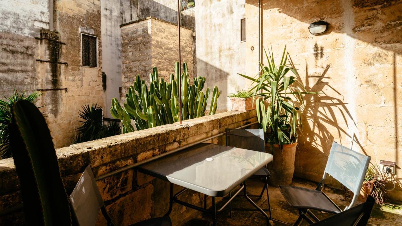 Italianway - Casa Del Barone Apartment เลชเช ภายนอก รูปภาพ