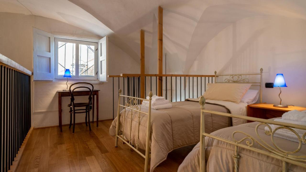 Italianway - Casa Del Barone Apartment เลชเช ภายนอก รูปภาพ