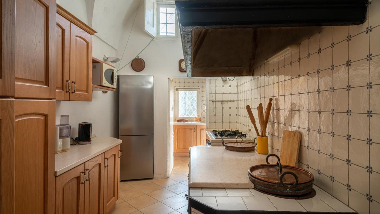 Italianway - Casa Del Barone Apartment เลชเช ภายนอก รูปภาพ
